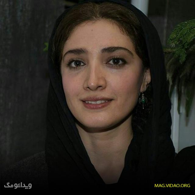 بیوگرافی مینا ساداتی نقش هدیه در سریال آبان + همسرش بابک حمیدیدان 27