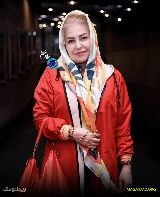 اکرم محمدی بازیگر نقش «خانم بزرگ» در سریال ستایش + همسرش و دخترش 10