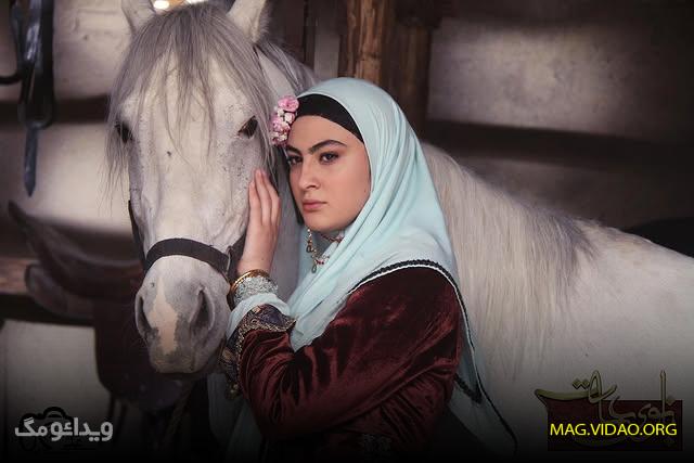 بیوگرافی مریم مومن بازیگر سریال یزدان + همسرش و عکس های شخصی 108